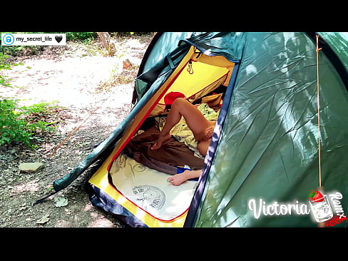❤️ Nakuha sa camera Madamdaming haltak off Stranger in a tent Sex video sa porn tl.pinkporno.ru ️❤