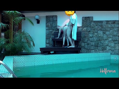 ❤️ Inaanyayahan ni Boss ang kasambahay sa pool, ngunit hindi napigilan ang init Sex video sa porn tl.pinkporno.ru ️❤